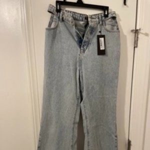 NEVER WORN nasty gal pocket cut out jeans